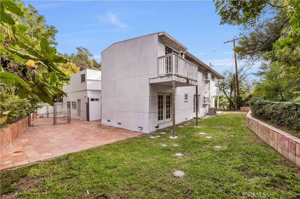 1643 San Ysidro Drive, Beverly Hills, California 90210 home-pic-27